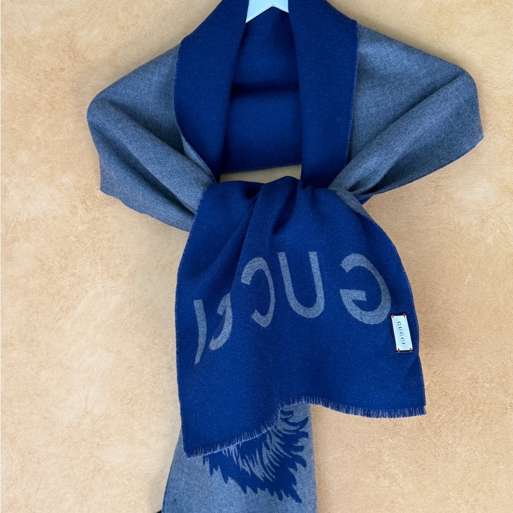 Gucci Blue and Gray Wool Scarf with Wolf Design 71” x 14” - Picture 5 of 10